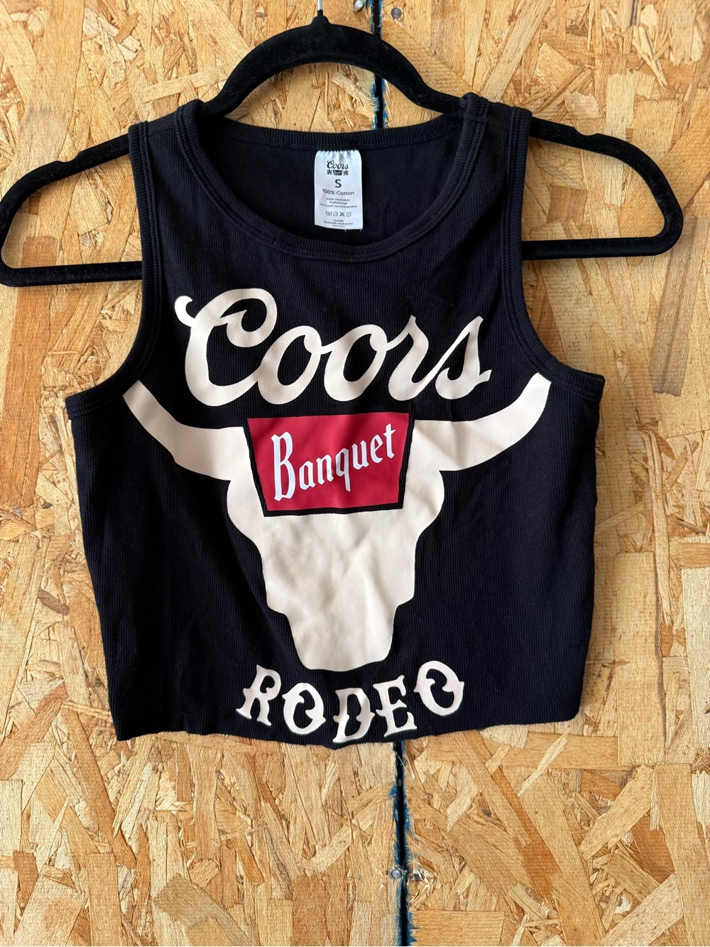 Coors Banquet Black Graphic Tank Top - Women's Crop Tank